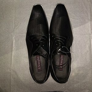 Men's Black lace-up dress shoe